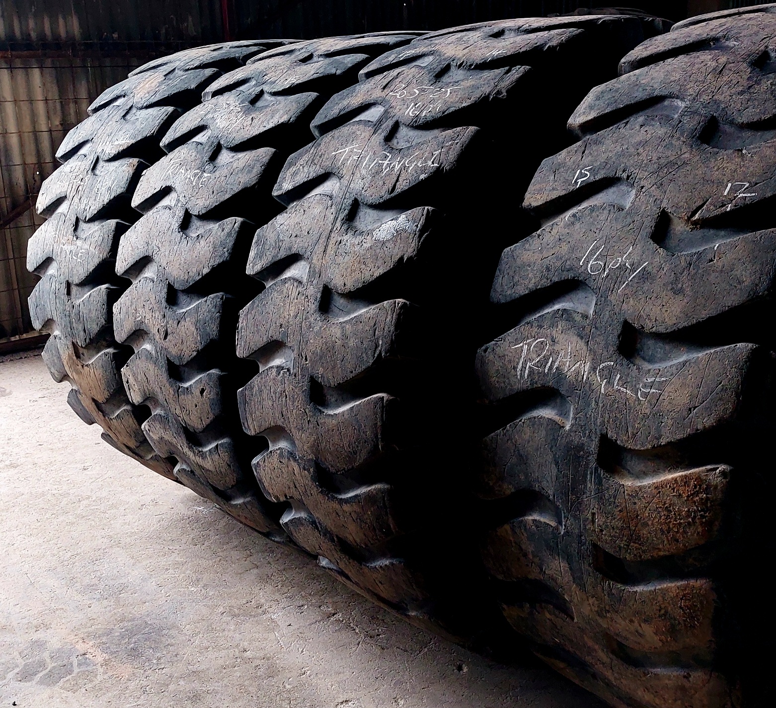 Tyre Image 2