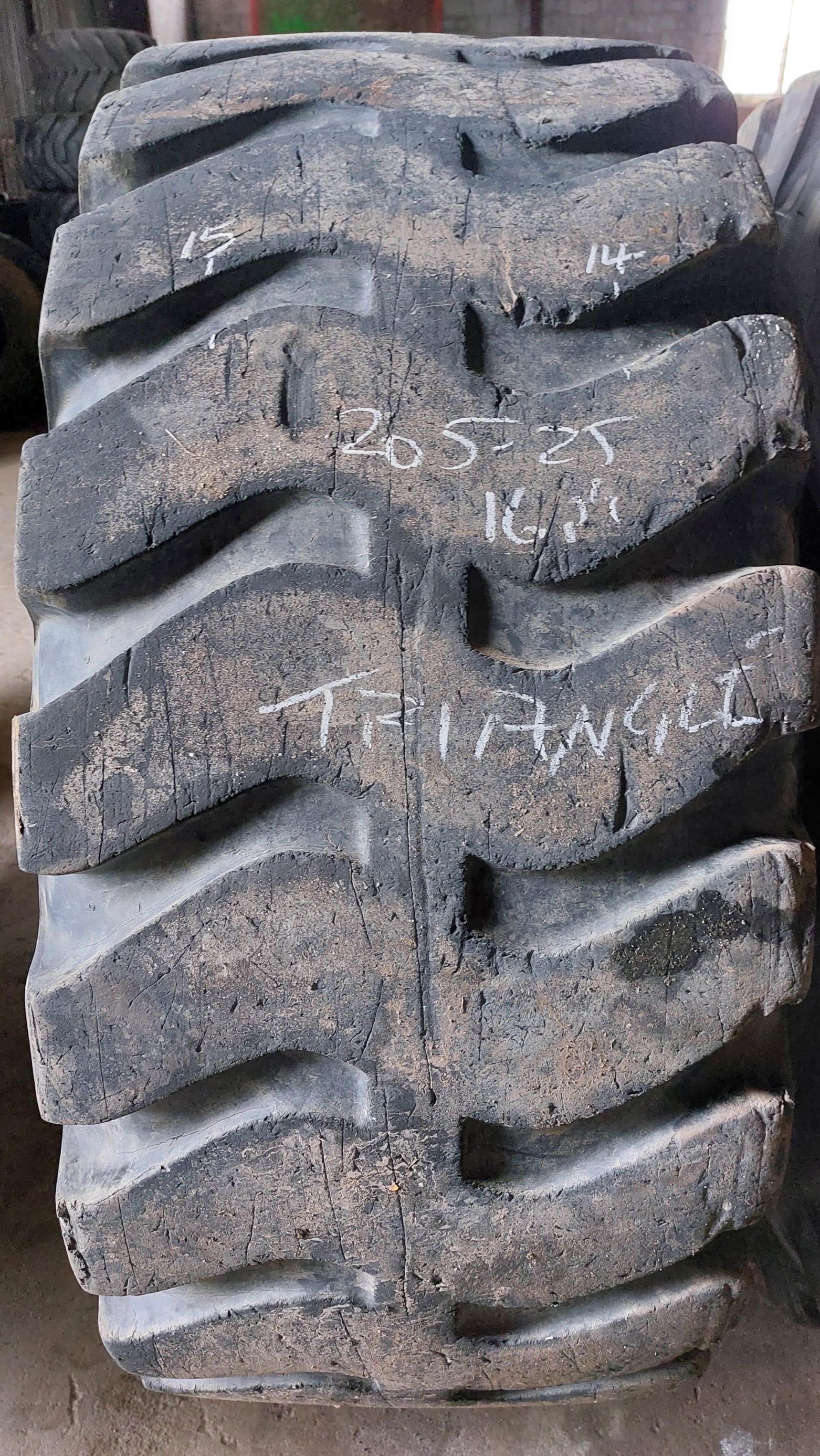 Tyre Image 4