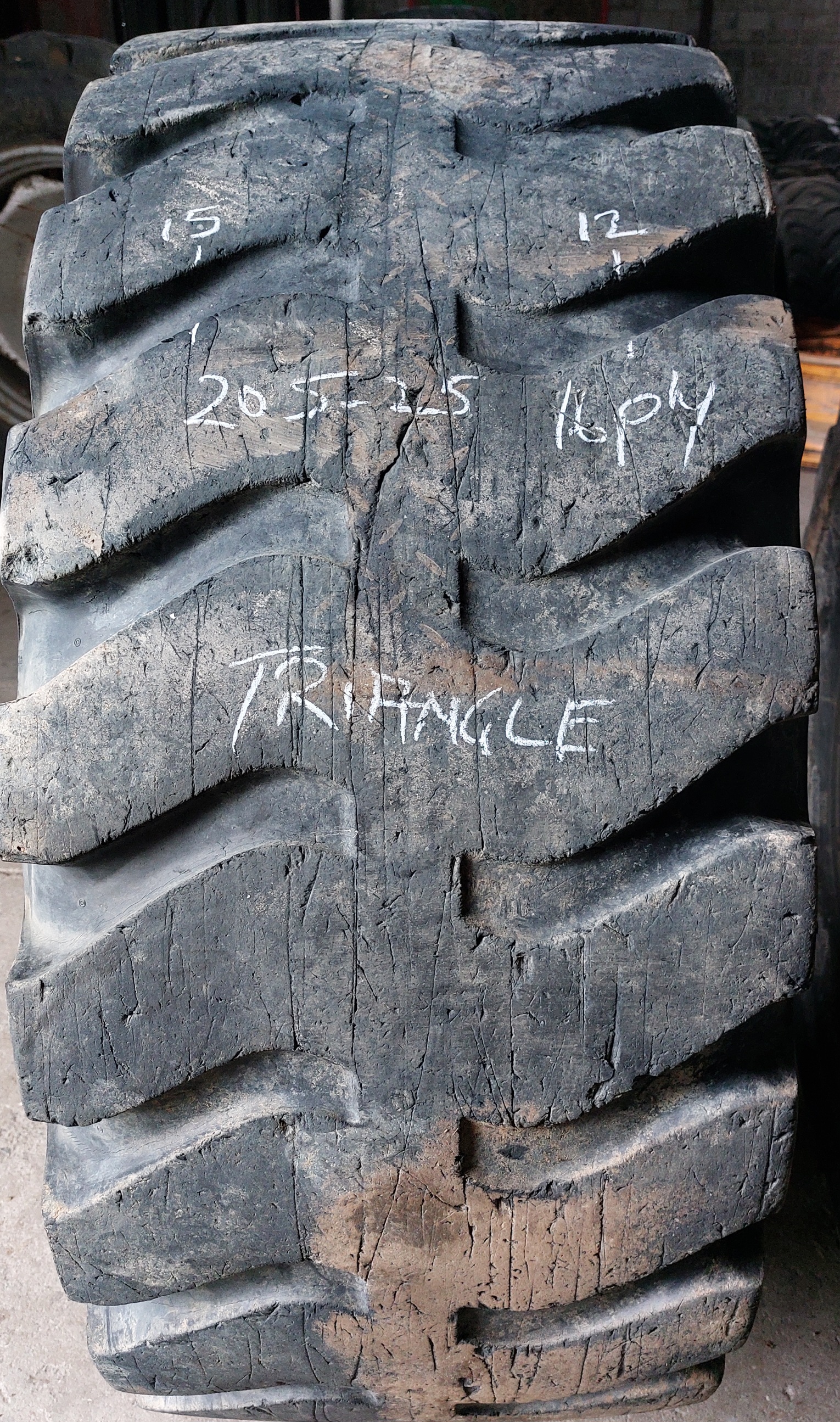Tyre Image 6