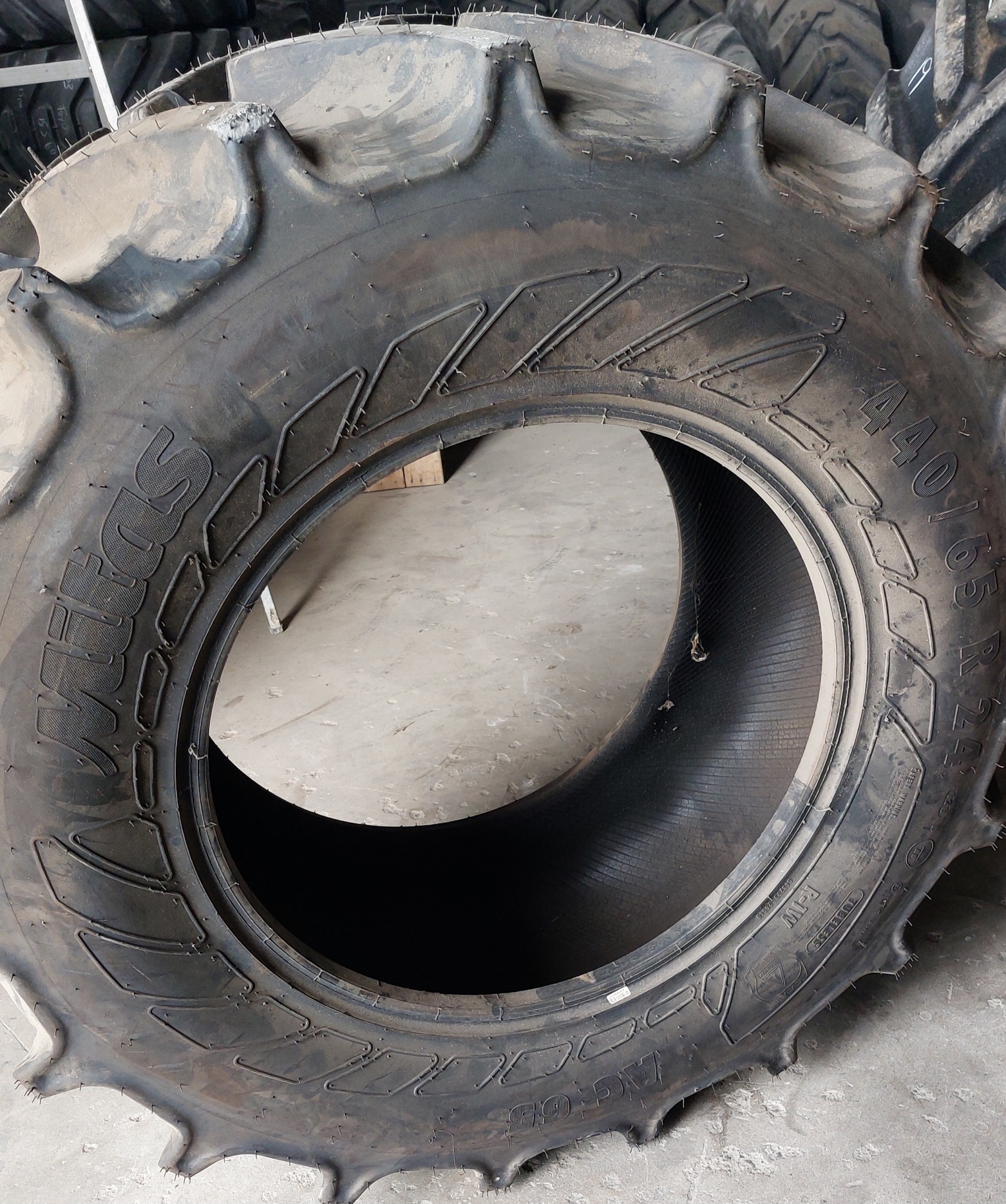 Tyre Image 2