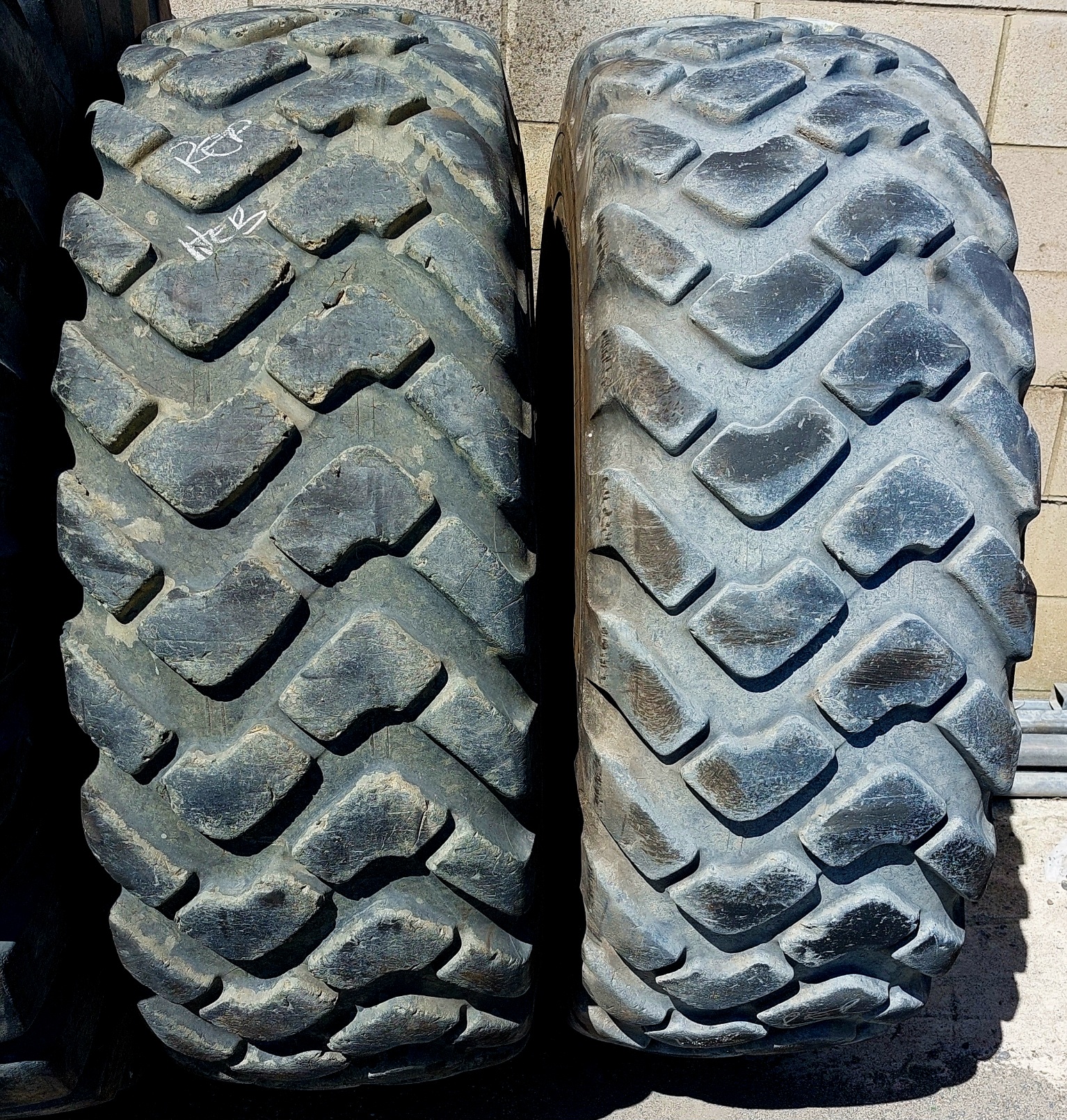 Tyre Image 2