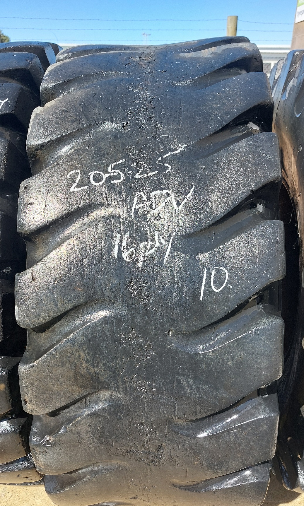 Tyre Image 2