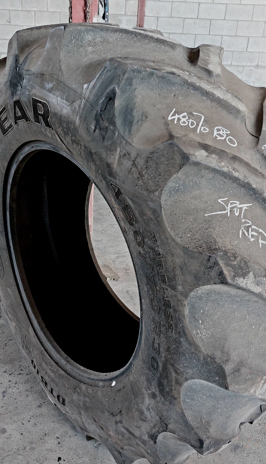 Tyre Image 3