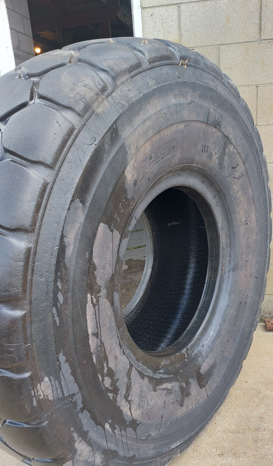 Tyre Image 3