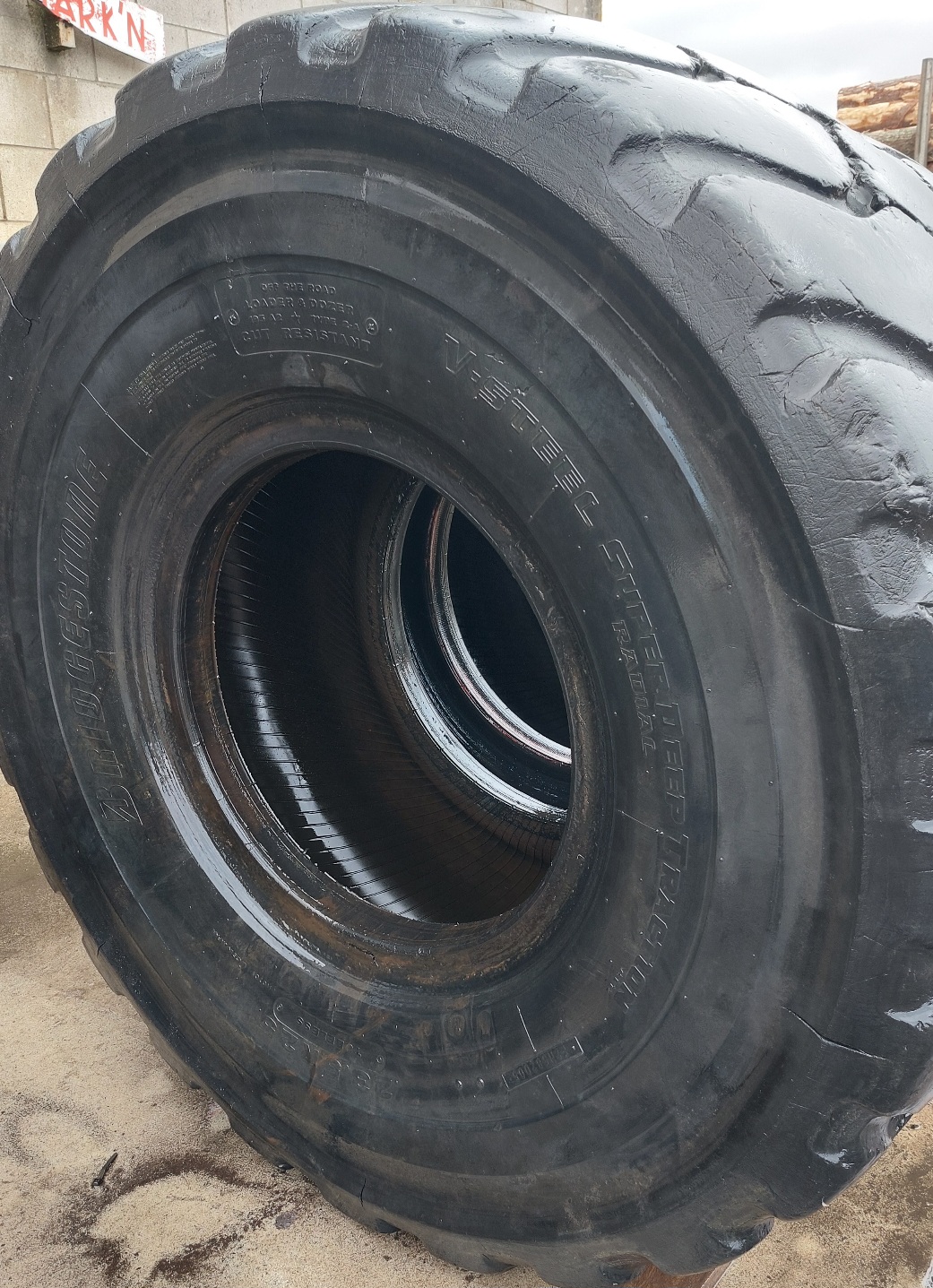 Tyre Image 2