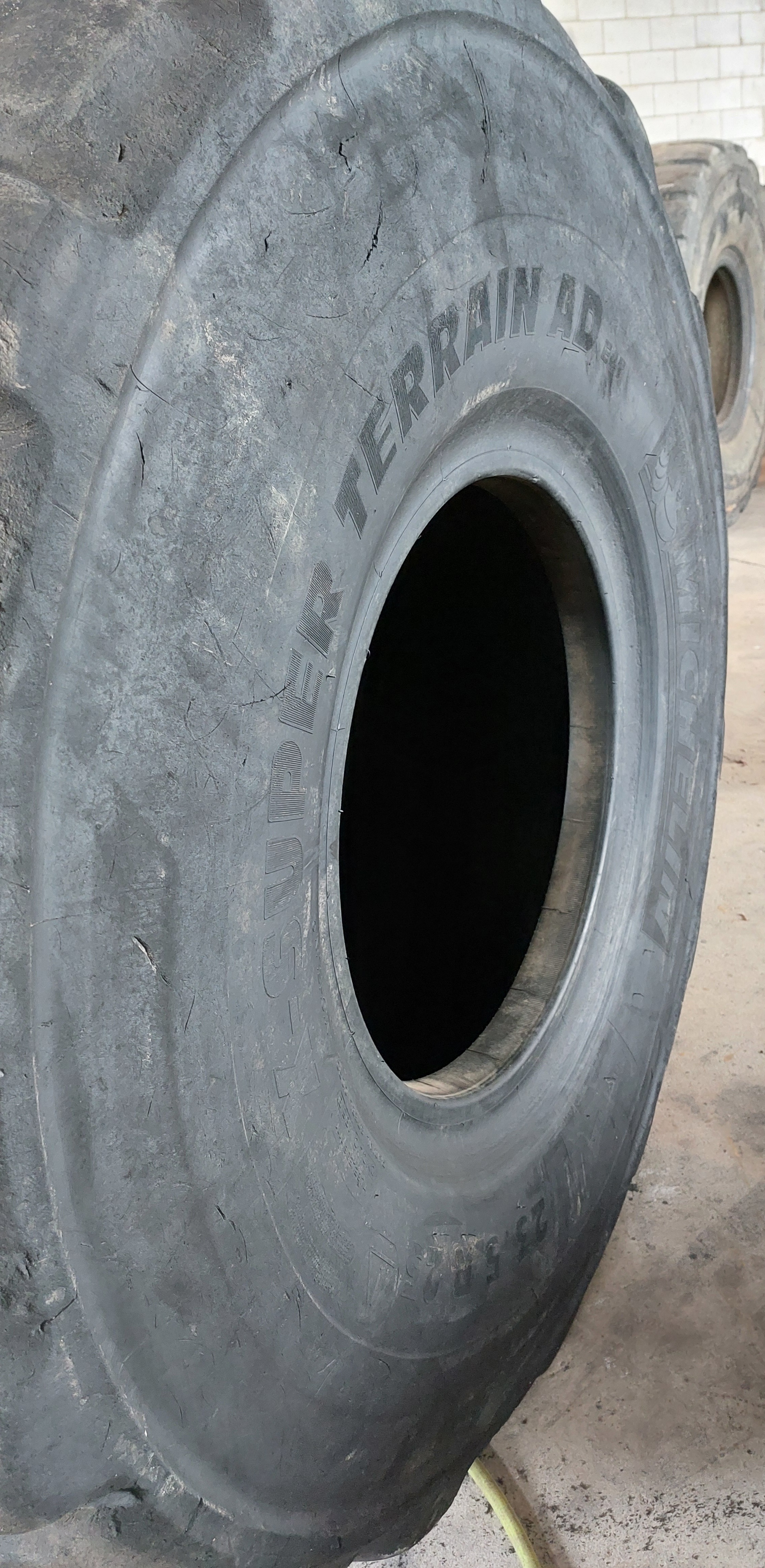 Tyre Image 3