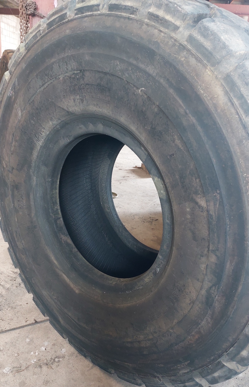 Tyre Image 2