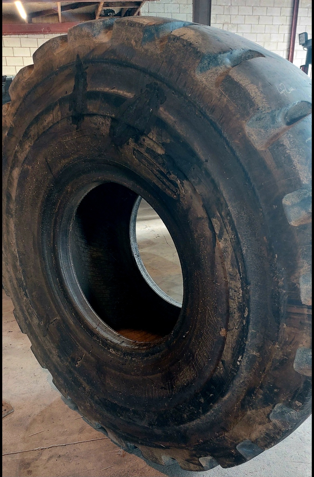 Tyre Image 3