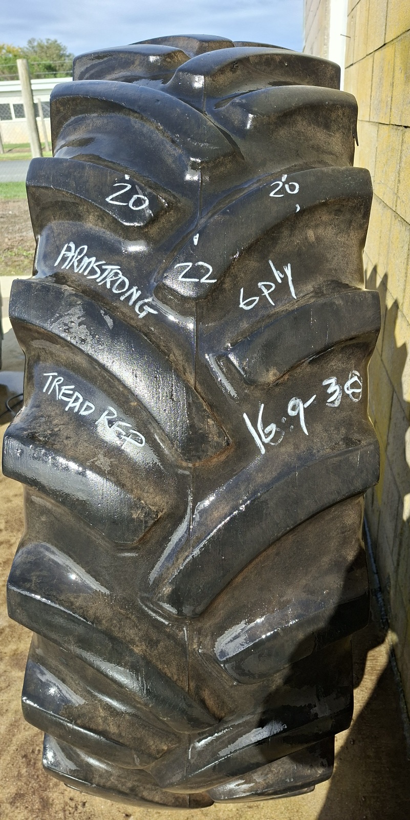 Tyre Image 4