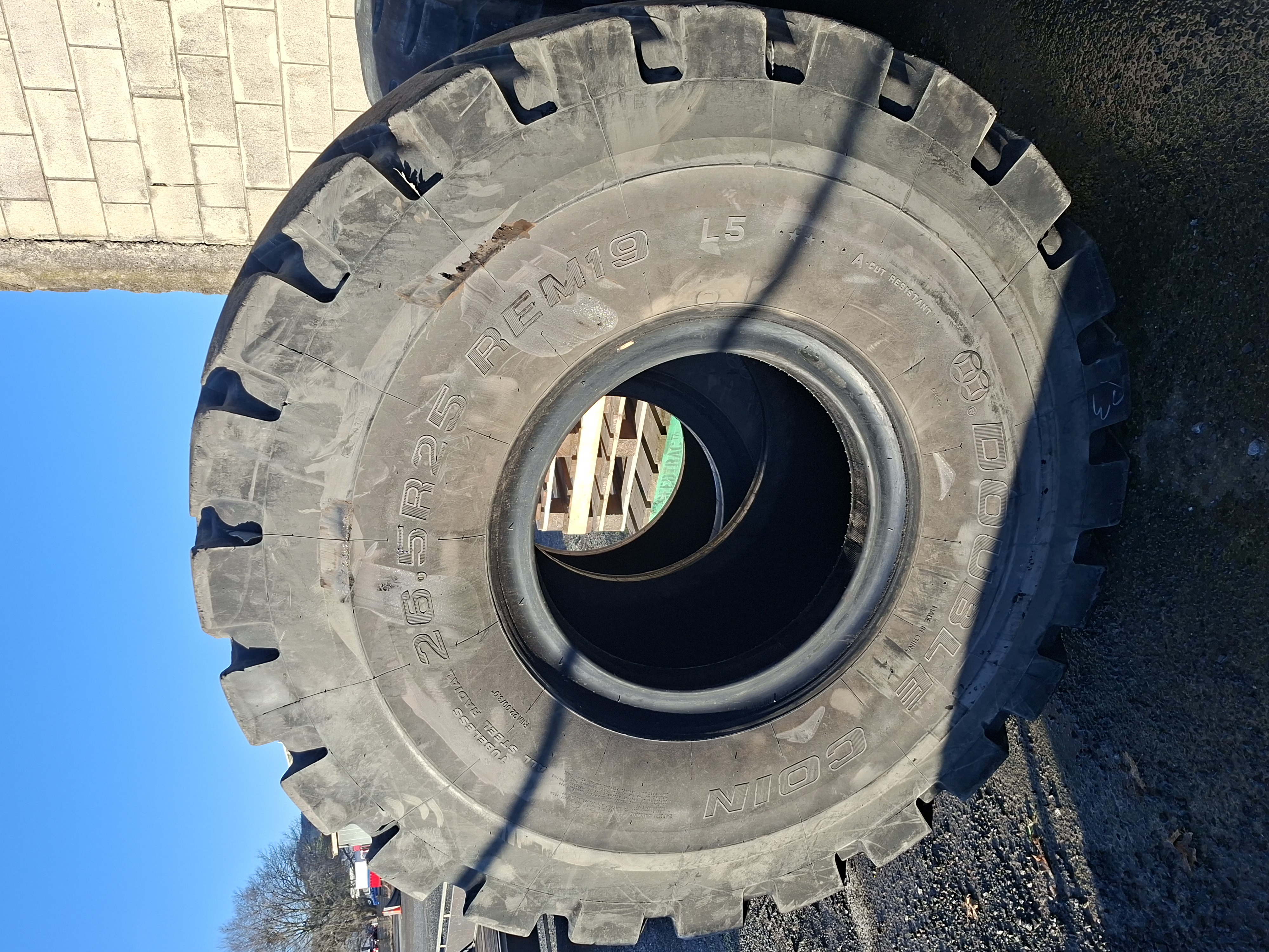 Tyre Image 3