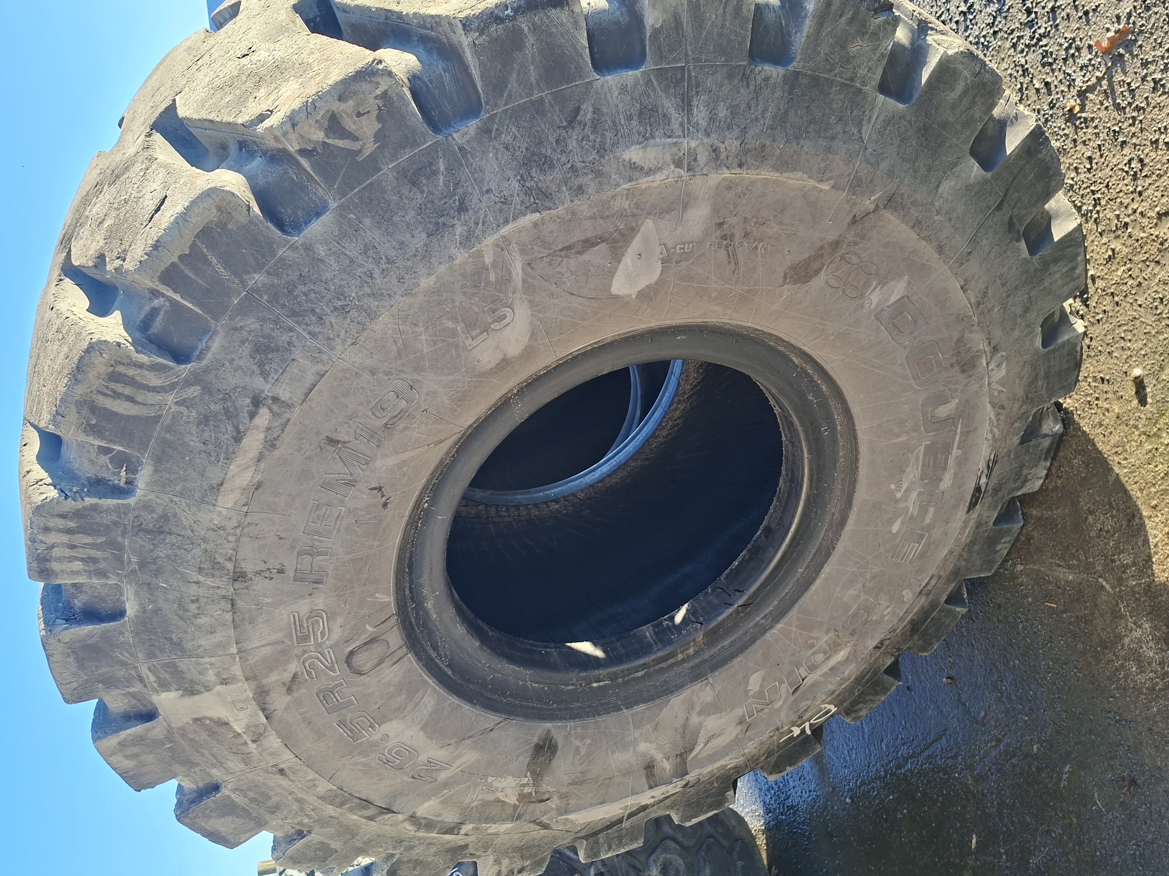 Tyre Image 4