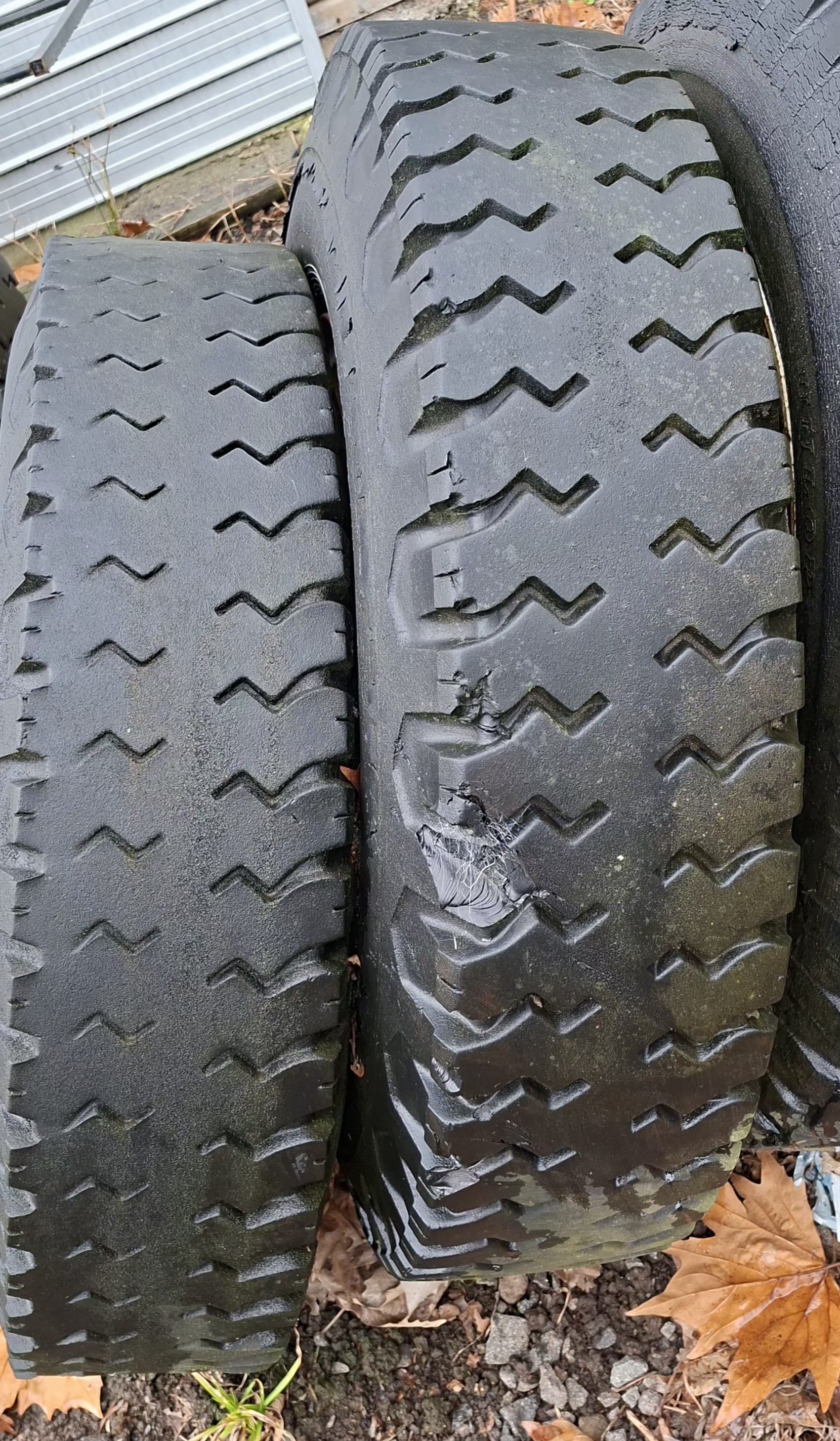 Tyre Image 2