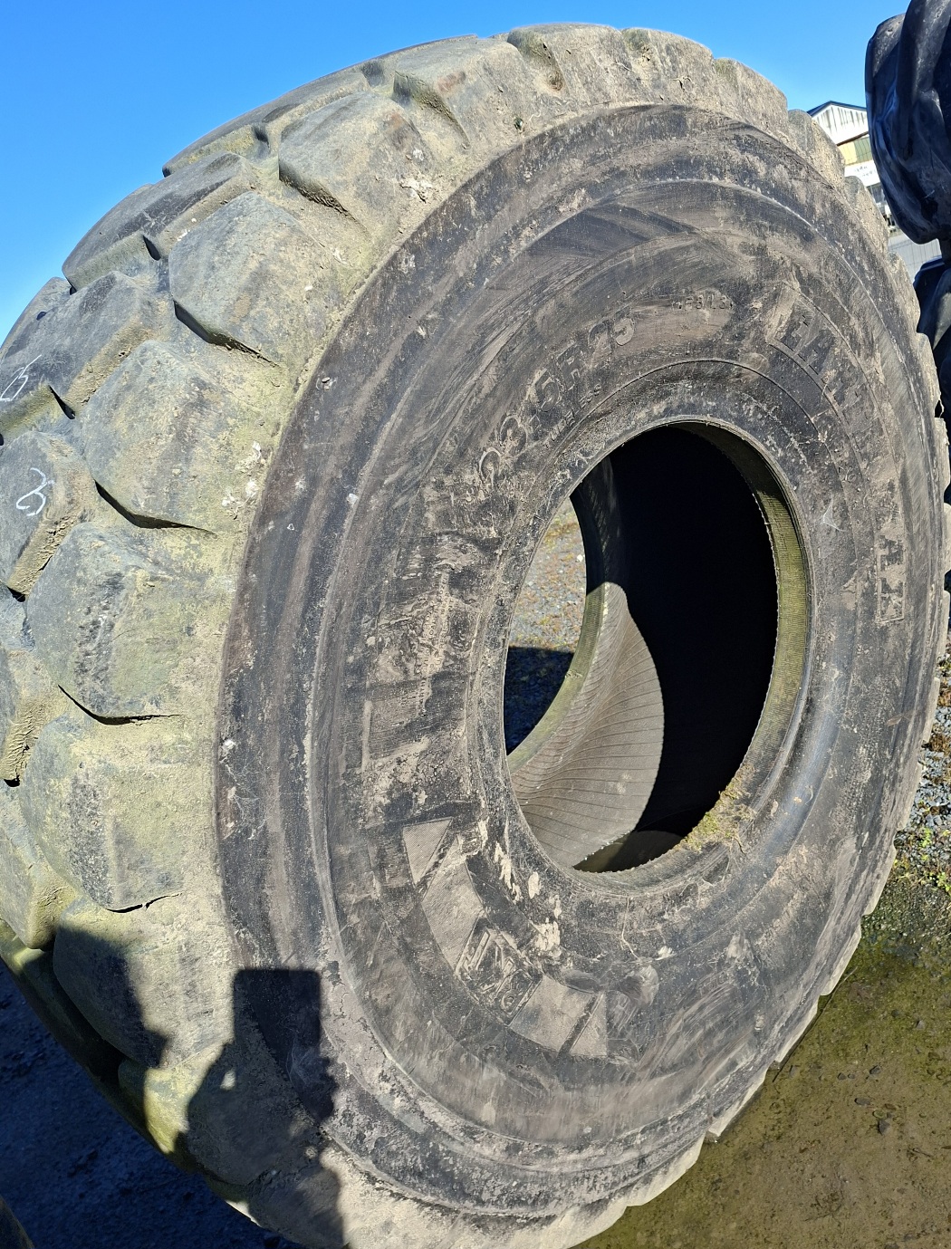 Tyre Image 2