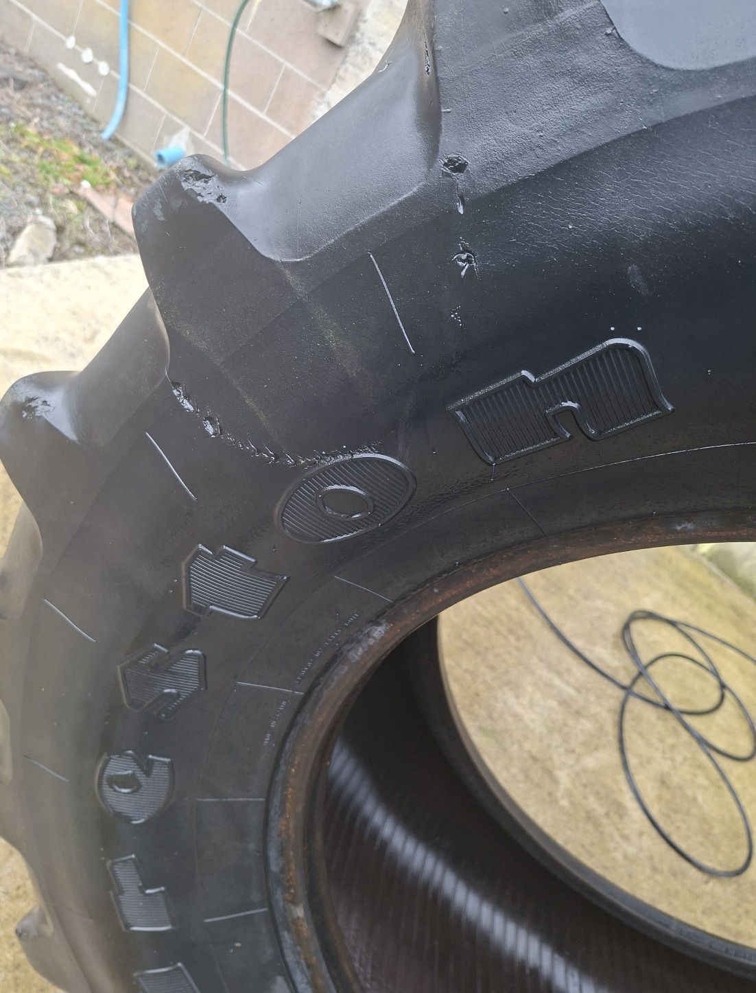 Tyre Image 3