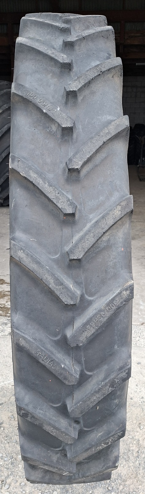 Tyre Image 3